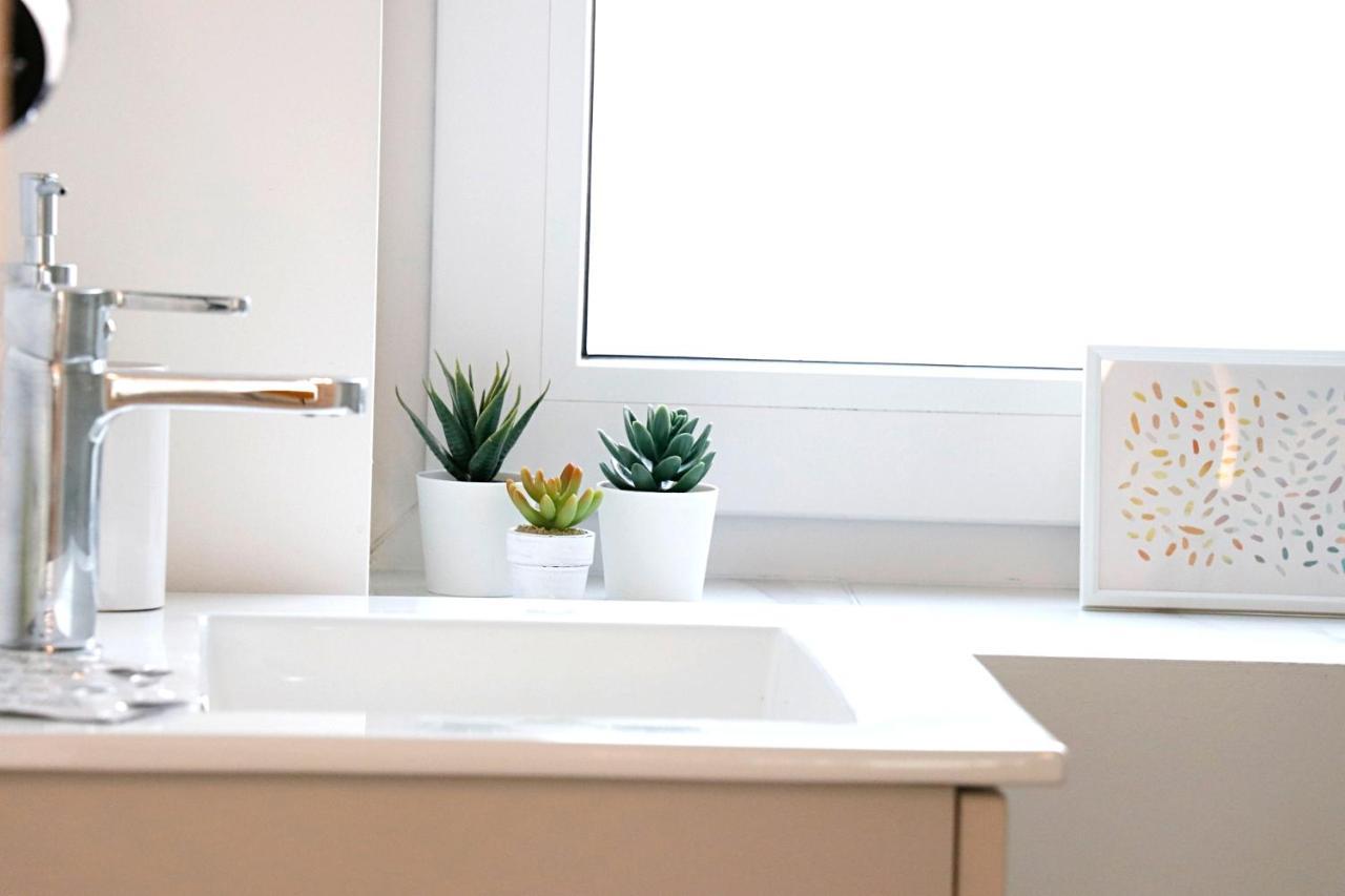 Minimalist Studio Old Town Apartments By Hostlovers Kaunas Exteriér fotografie